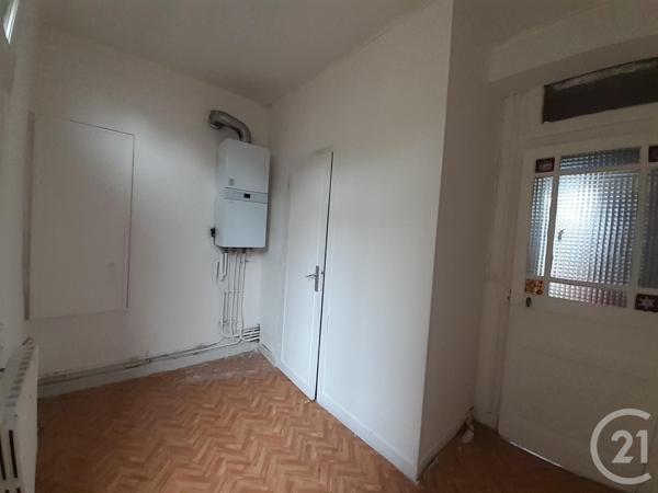 Immeuble à vendre  105 m2 BERNAY - 27