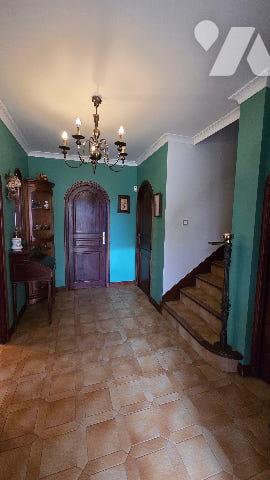 Villa 8 pièces 212m²