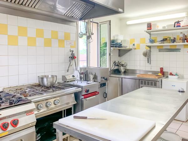 Commerce à vendre à Domme (24250) - Dordogne