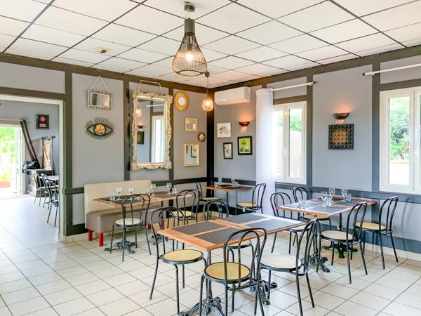 Commerce à vendre à Domme (24250) - Dordogne