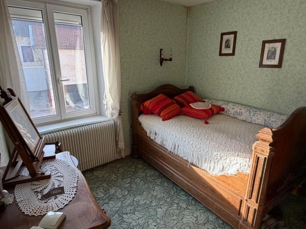 BELLE MAISON EN PIERRE 4 CHAMBRES AVEC JARDIN