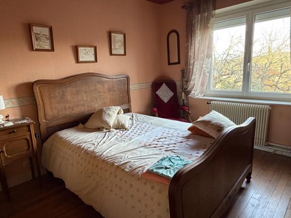 BELLE MAISON EN PIERRE 4 CHAMBRES AVEC JARDIN