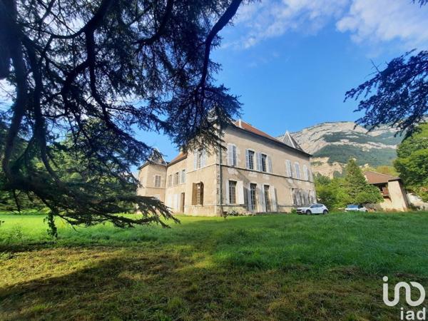 Appartement 5 pièces de 231 m² à Varces-Allières-et-Risset (38760)