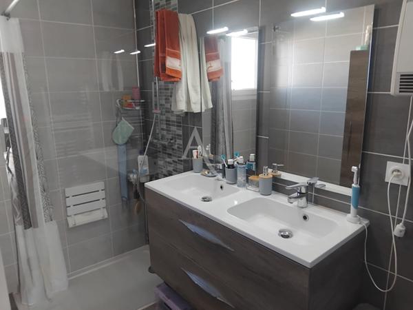 A vendre villa 4 pièce(s) 93.75 m² au bord du Canal du Midi