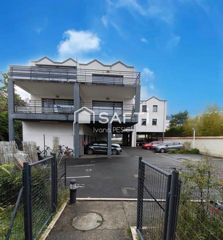 Comme une maison, duplex avec jardin privatif