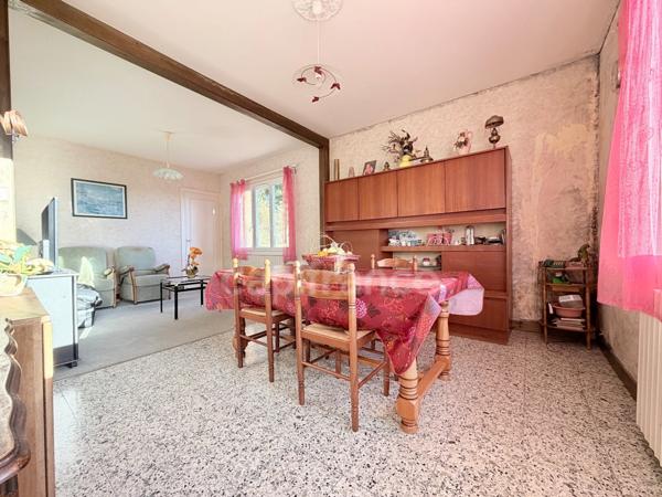 MAISON 70 M2, 2 CHAMBRES, TERRAIN CLOS ET ARBORÉ DE 1 425 M2, VUE DÉGAGÉE, CALME, DOUBLE GARAGE, CAVE, DOUBLE VITRAGE PVC, CHARPENTE/COUERTURE OK, TF 328€