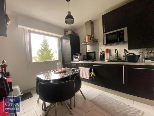 Appartement à louer 2 pièces 58.14m²