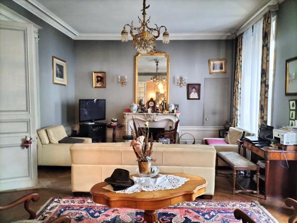 Propriete 14 pièce(s) 8 chambre(s) 385 m²