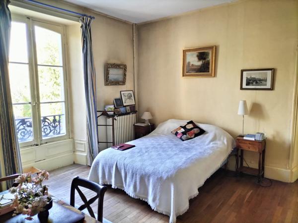 Propriete 14 pièce(s) 8 chambre(s) 385 m²