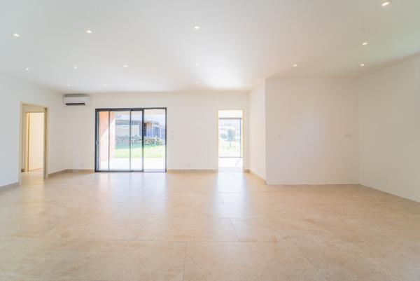 Maison contemporaine 2025 – 5 pièces – 134 m² – Terrain 1 465 m²