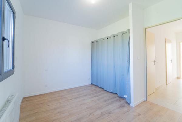 Maison contemporaine 2025 – 5 pièces – 134 m² – Terrain 1 465 m²