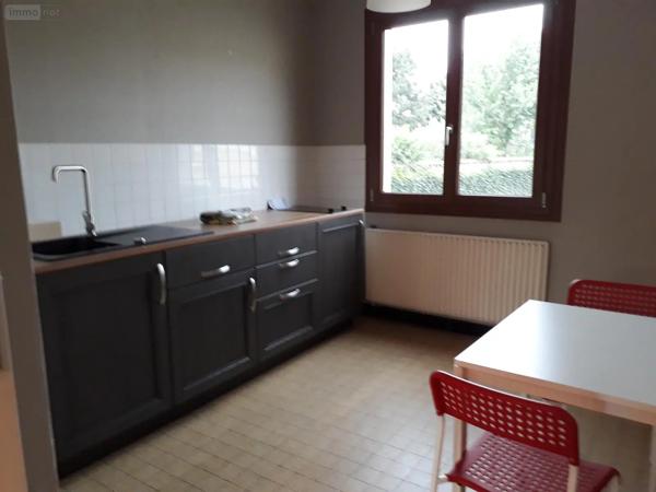 Location - Appartement Bourg-en-Bresse 01000 1 pièce 39 m 2