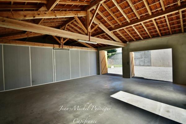 Local/Bureau à louer à SAINT GAUDENS (31), 90m2, 10 Places de Parking