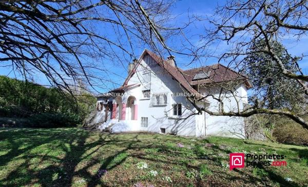 SAINT-PREST - CHARMANTE DEMEURE en Pierre de 144 m², 3 CHAMBRES. TERRAIN DIVISIBLE ET CONSTRUCTIBLE