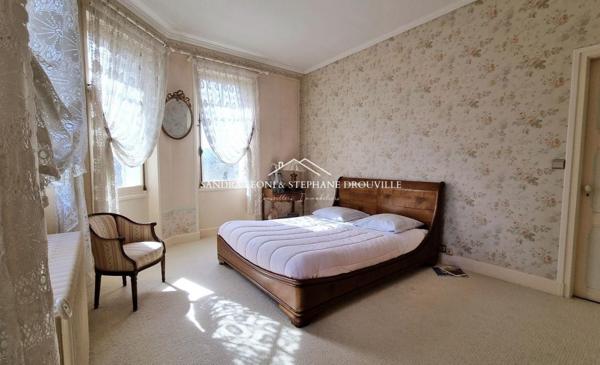 SAINT-PREST - CHARMANTE DEMEURE en Pierre de 144 m², 3 CHAMBRES. TERRAIN DIVISIBLE ET CONSTRUCTIBLE