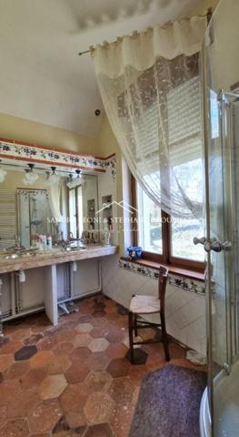 SAINT-PREST - CHARMANTE DEMEURE en Pierre de 144 m², 3 CHAMBRES. TERRAIN DIVISIBLE ET CONSTRUCTIBLE