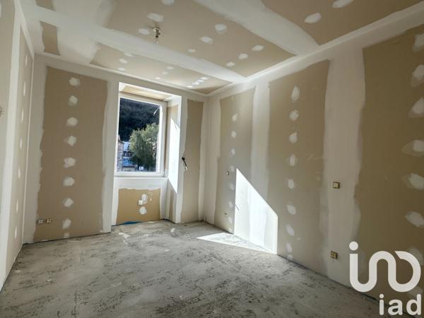 Appartement 6 pièces de 171 m² à Vals-les-Bains (07600)