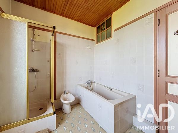 Maison à vendre 3 pièces 325 m² Saint-Chély-d'Apcher