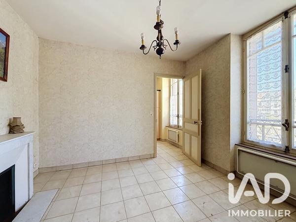 Maison à vendre 3 pièces 325 m² Saint-Chély-d'Apcher