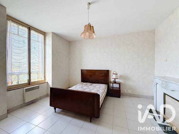 Maison à vendre 3 pièces 325 m² Saint-Chély-d'Apcher