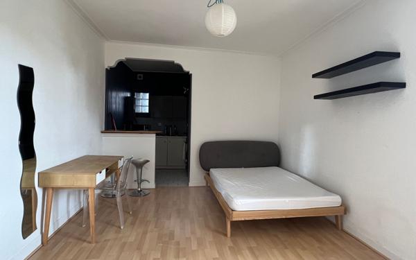 Appartement à louer    1 pièce • 24,70 m2 Nantes