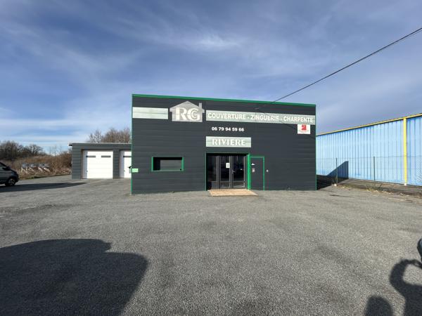 Local Commercial
         3 pièces
        - 383 m² 283 400 € *