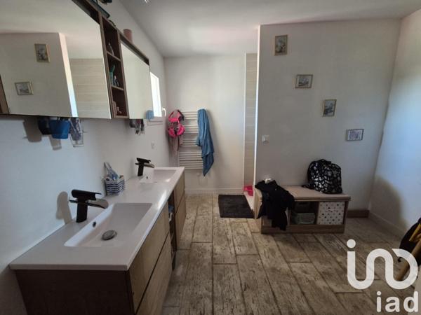 Maison à vendre 5 pièces 114 m² Vanzay