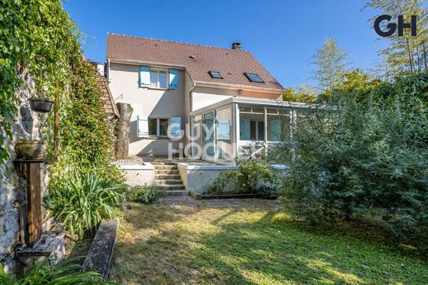 Maison familiale de 125 m² en vente à SOISY SUR SEINE proche centre ville