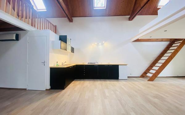 Maison à vendre    3 pièces • 97 m2 Saint-Quentin