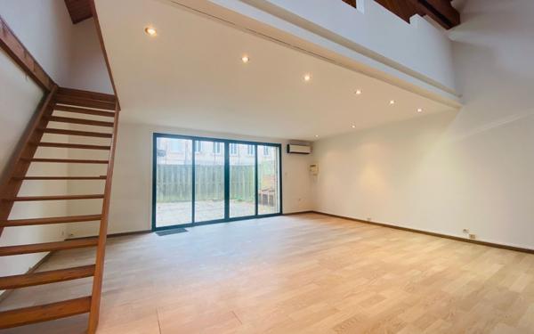 Maison à vendre    3 pièces • 97 m2 Saint-Quentin