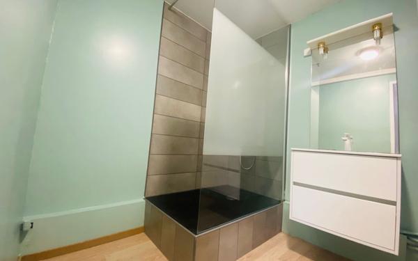 Maison à vendre    3 pièces • 97 m2 Saint-Quentin