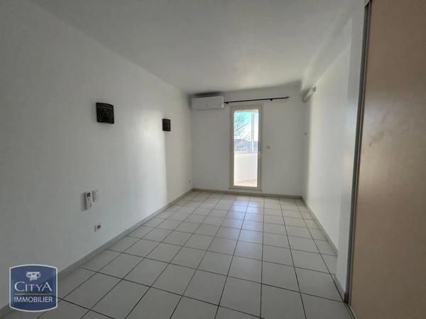 Appartement à louer 2 pièces 61m² Carpentras (84200)