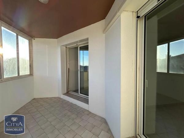 Appartement à louer 2 pièces 61m² Carpentras (84200)