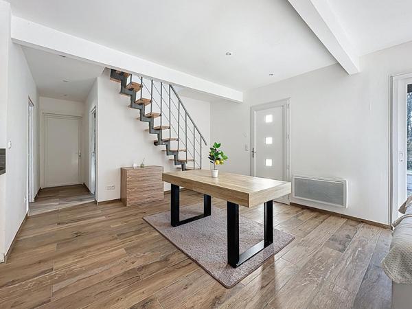 Maison rénovée avec dépendances – 10 min du Mans