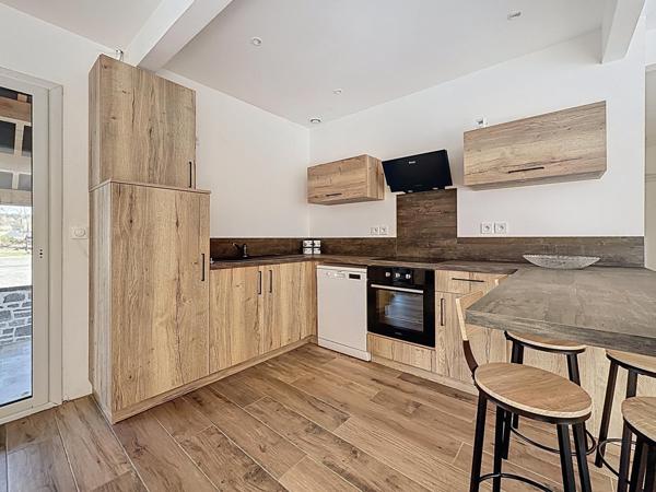 Maison rénovée avec dépendances – 10 min du Mans