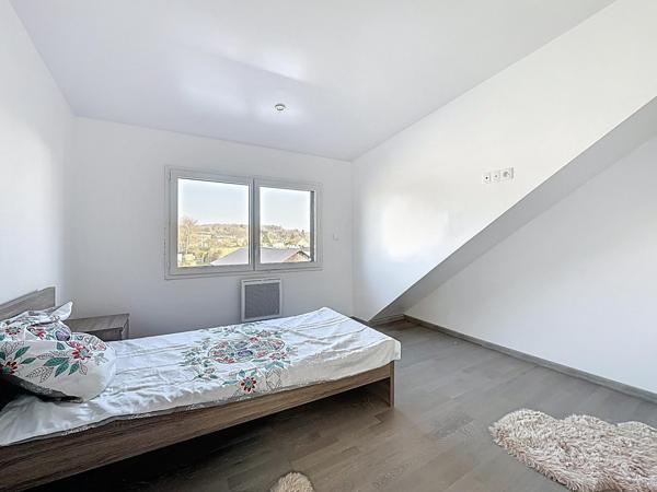 Maison rénovée avec dépendances – 10 min du Mans