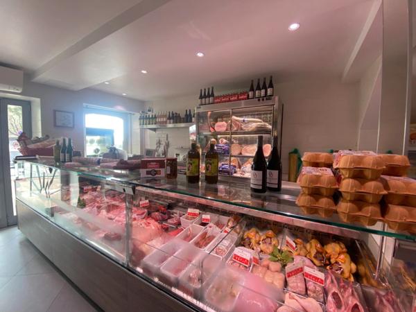 (06), vends FDC Boucherie traiteur 349 000 euros