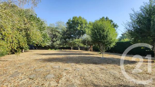 Maison à vendre  6 pièces - 134 m 2   COMMEQUIERS  - 85