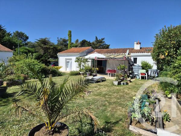 Maison à vendre  6 pièces - 134 m 2   COMMEQUIERS  - 85