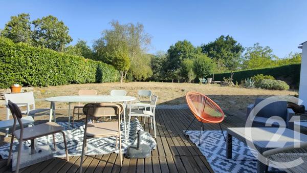 Maison à vendre  6 pièces - 134 m 2   COMMEQUIERS  - 85