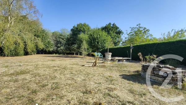 Maison à vendre  6 pièces - 134 m 2   COMMEQUIERS  - 85