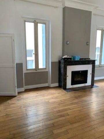 Dpt Aude (11), à vendre CARCASSONNE appartement T4 de 126 m²  3 chambres 1 terrasse