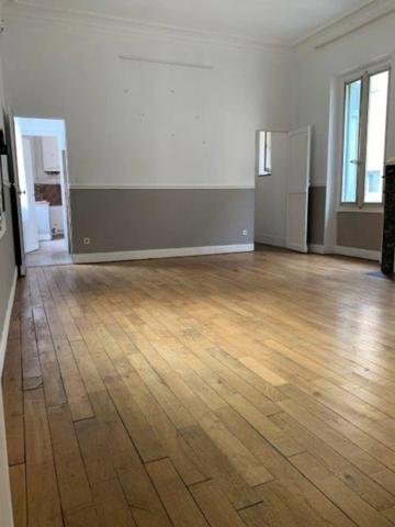 Dpt Aude (11), à vendre CARCASSONNE appartement T4 de 126 m²  3 chambres 1 terrasse