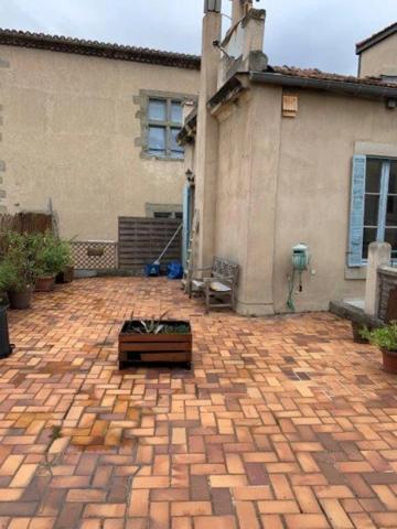 Dpt Aude (11), à vendre CARCASSONNE appartement T4 de 126 m²  3 chambres 1 terrasse