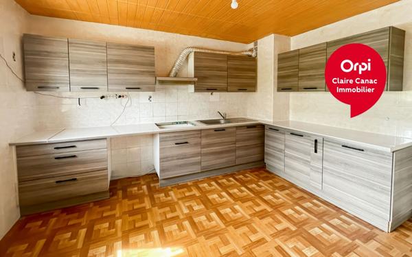 Maison à vendre    4 pièces •  Castres