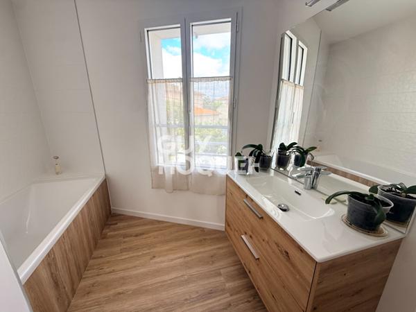 Maison neuve 5 pièces à vendre à La Rochelle - Quartier Fétilly