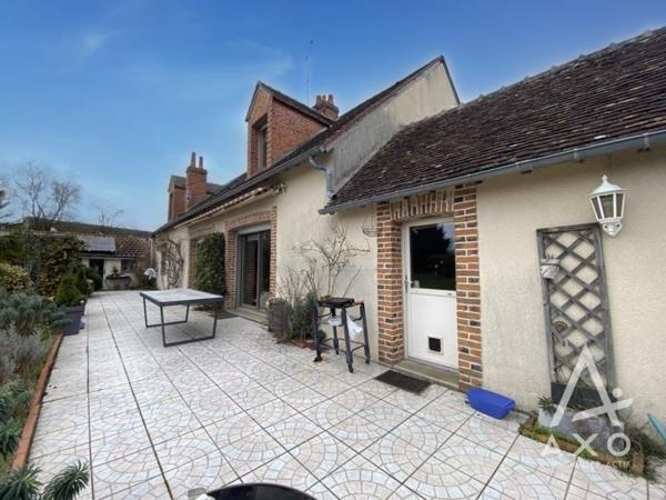 Fermette entièrement rénovée avec logement à OUZOUER SUR LOIRE