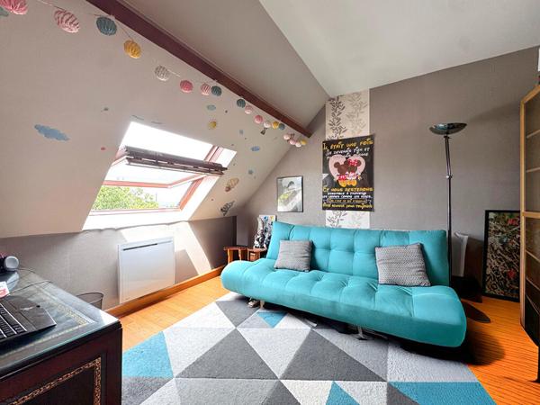 CHALIFERT – Maison familiale avec piscine sur un terrain de 827 m²