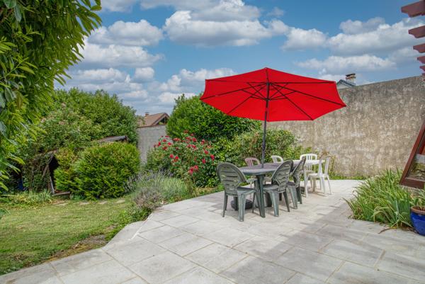 CHALIFERT – Maison familiale avec piscine sur un terrain de 827 m²