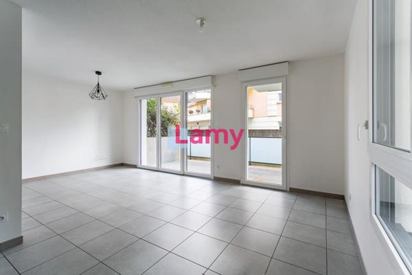 Parking + appartement